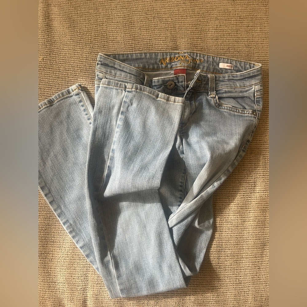 Arizona boot cut 3 short